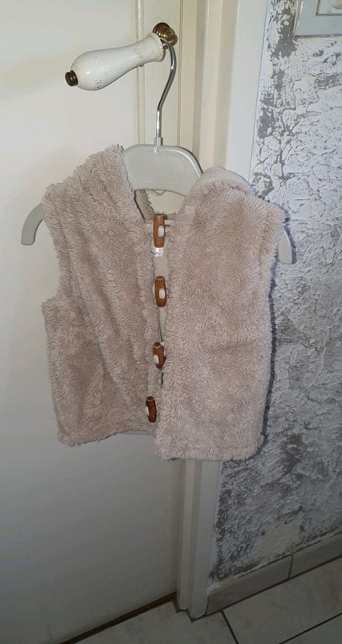 Gilet sans manches 12 mois