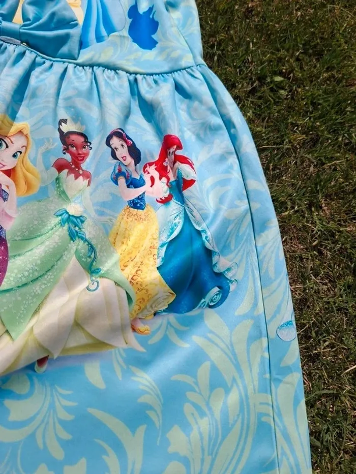 Robe princesse disney taille 140 cm - photo numéro 5