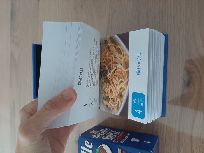 Bloc (Livre) "Une recette simple et rapide par jour" (Hugo&Image) - Neuf - photo numéro 3