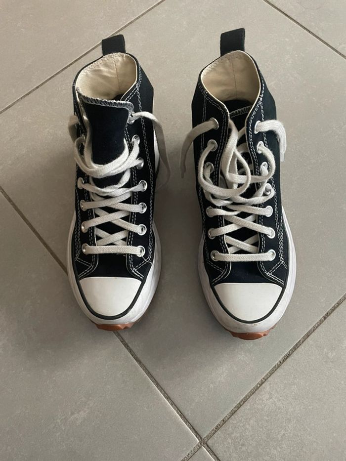Converse run star hike platform