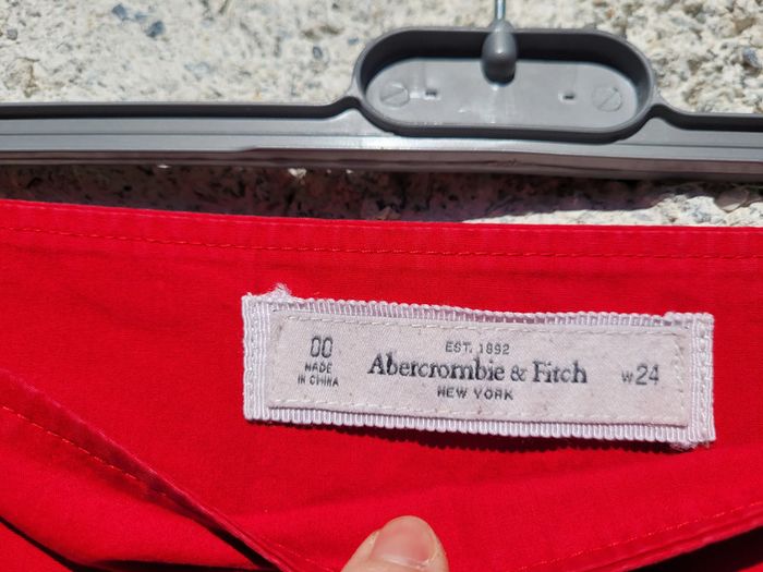 Superbe jupe rouge Abercrombie & Fitch Taille O ou 24 ou 10/12 ans - photo numéro 4