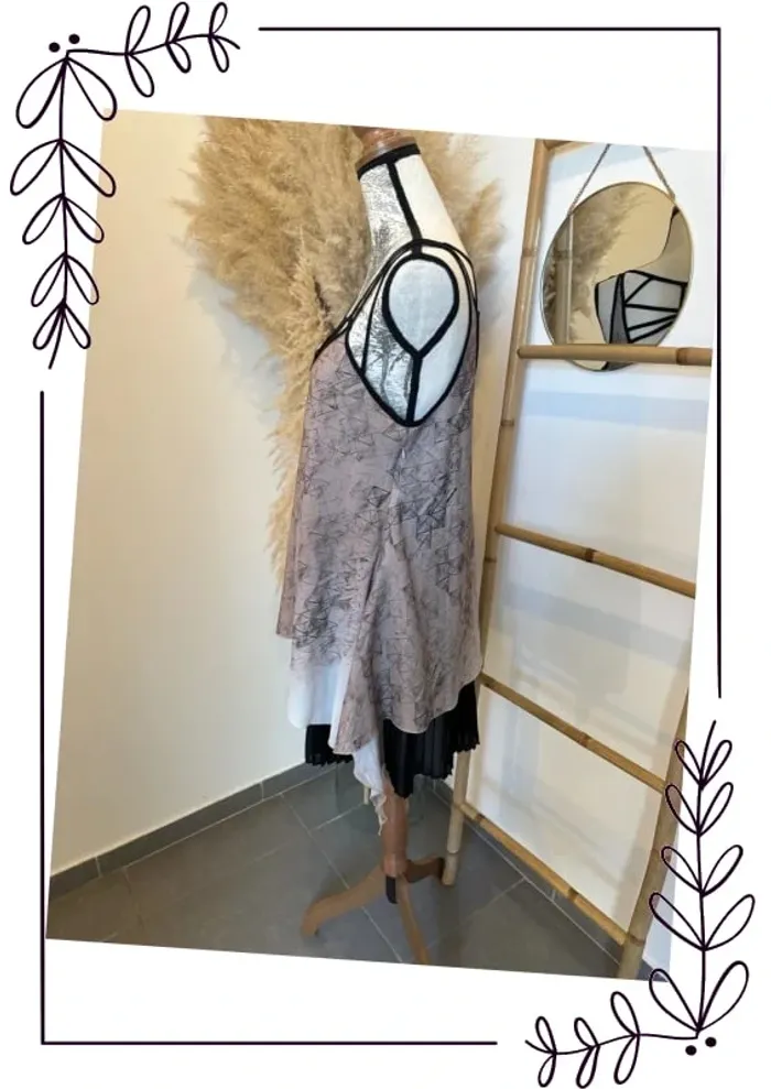 Tunique robe courte d’été originale - photo numéro 3