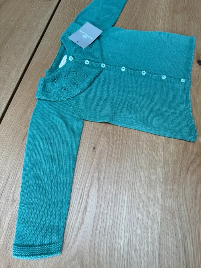 Gilet vert large col ajouré Neuf - Taille 3 Ans - photo numéro 9