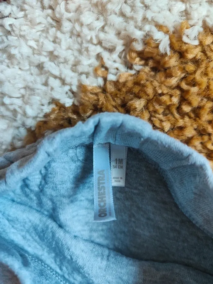 Lot 2 pantalons 1 mois - photo numéro 3