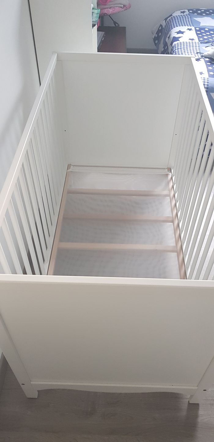 Lit à barreaux - photo numéro 4