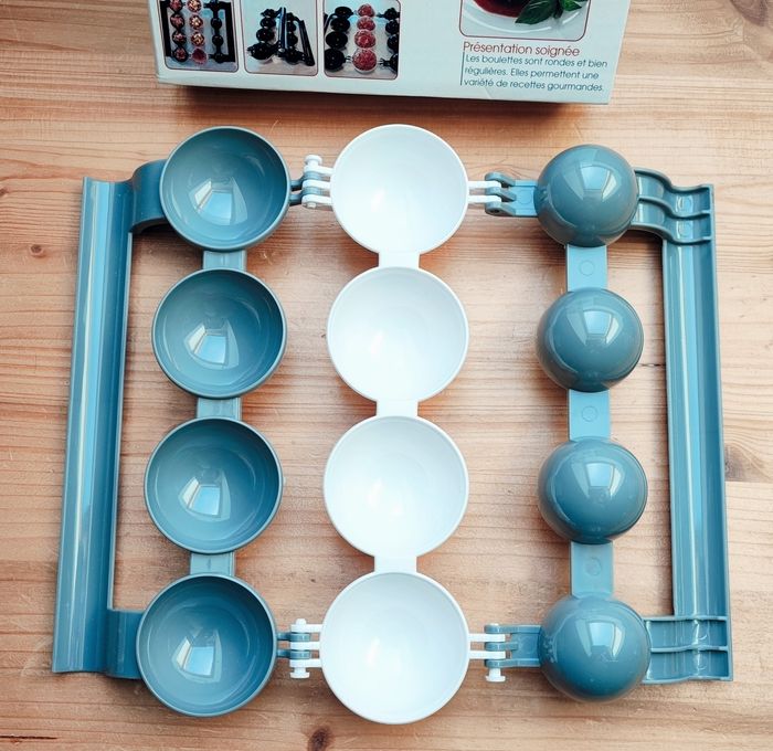 🌿 Moule à boulettes farcies x4 - Gris et blanc - Easy Make 🌿 - photo numéro 3