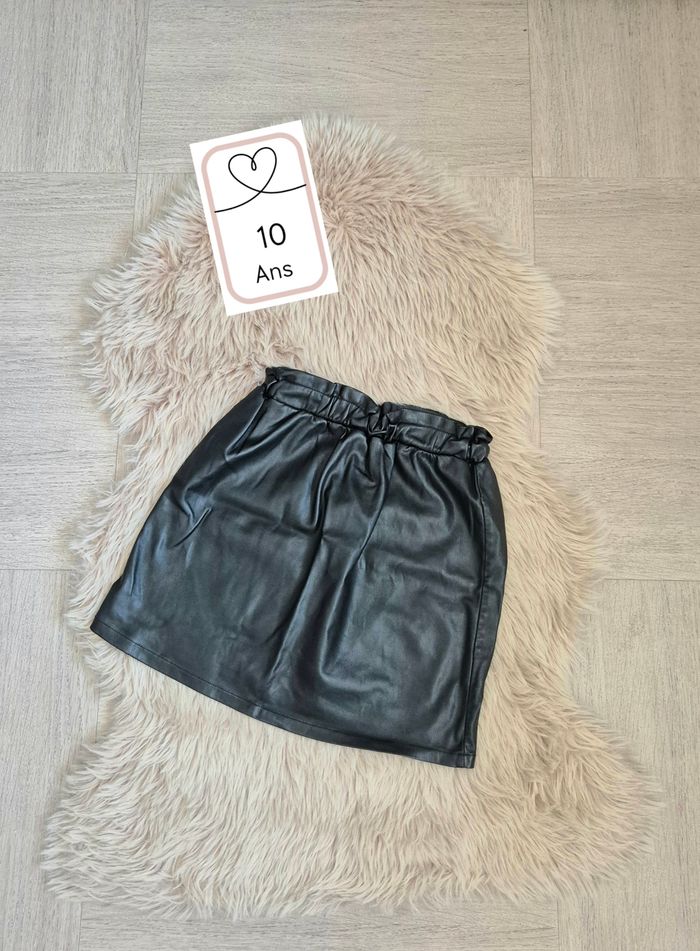 Jupe en simili cuir * Kiabi *