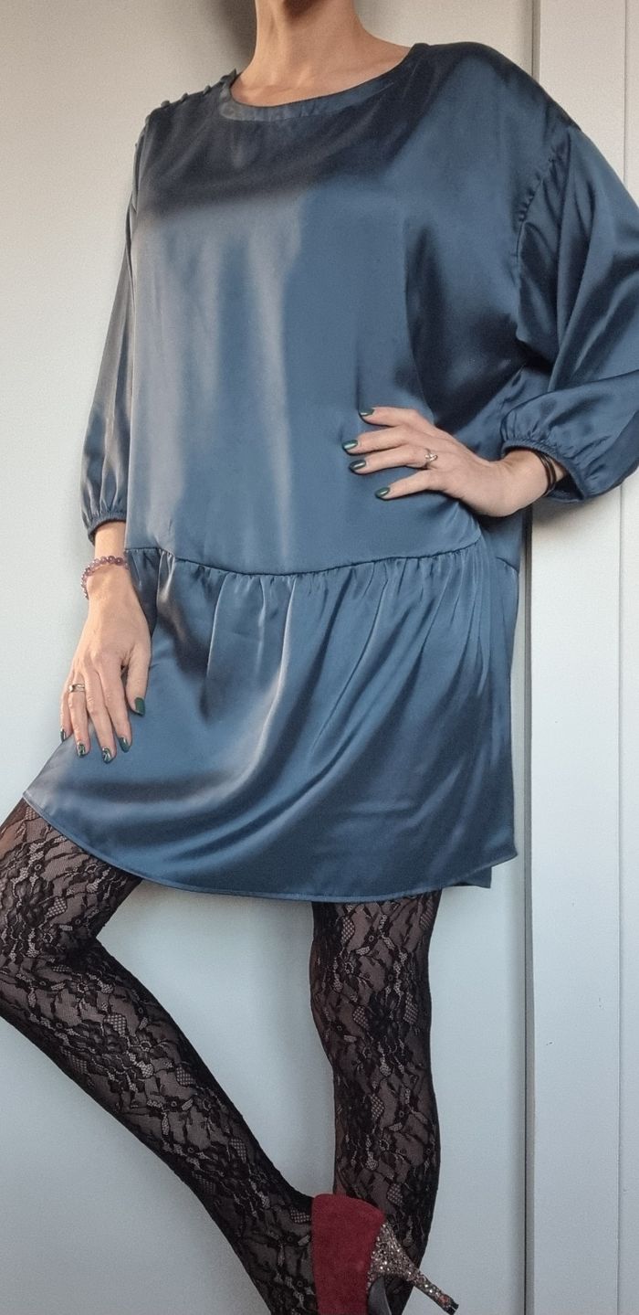 🌸 robe satinée bleu 38 - photo numéro 3