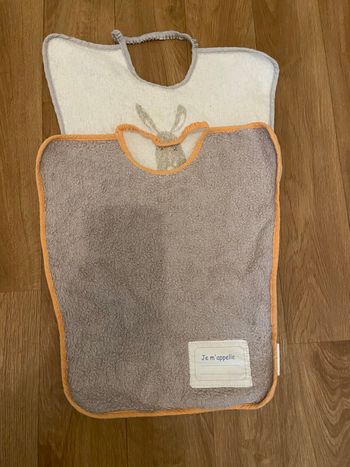 Lot de 2 bavoirs éponges bébé