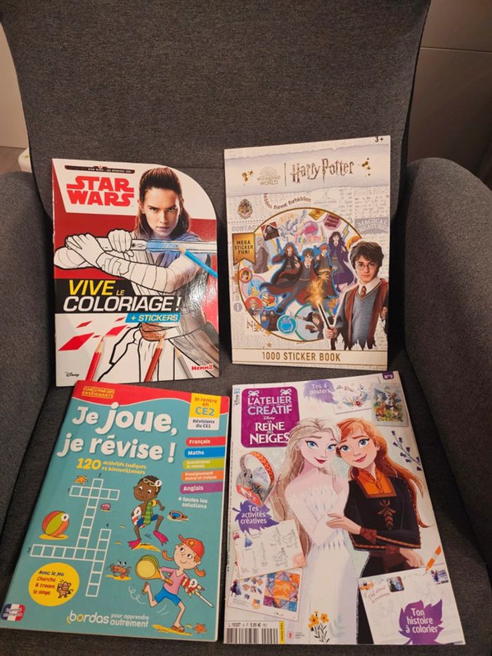 Lot 4 magazines