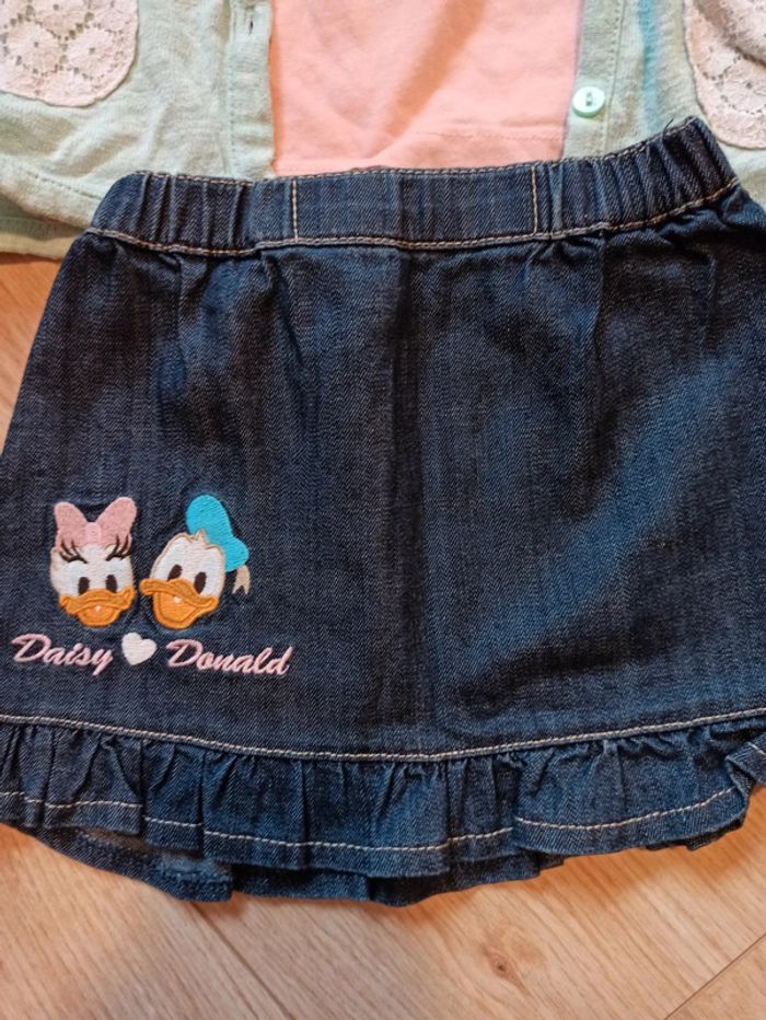 Ensemble jupe, t-shirt manches longues et gilet - photo numéro 2