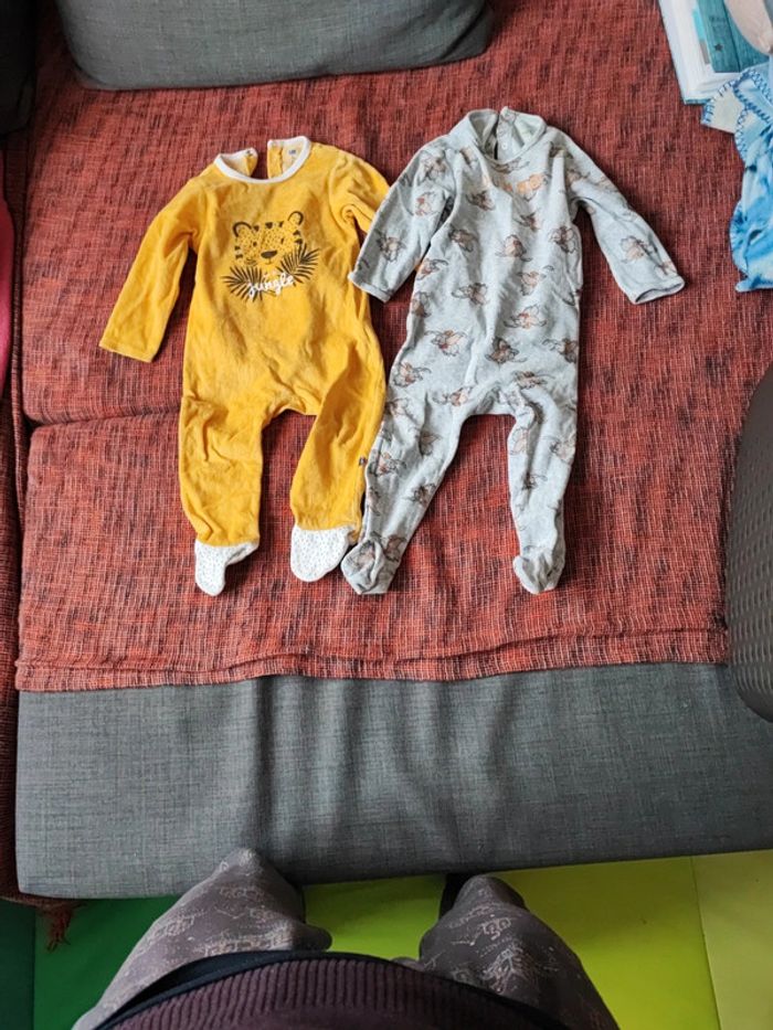 Pyjama velours lot 24 mois