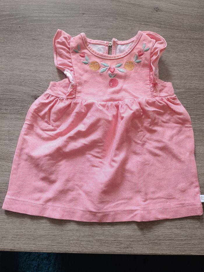 Robe de bébé