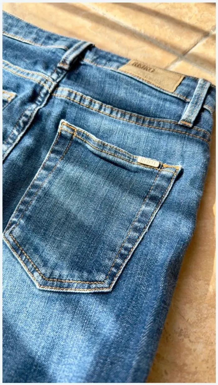 Jeans Reiko skinny bleu taille 34 très bon état - photo numéro 3