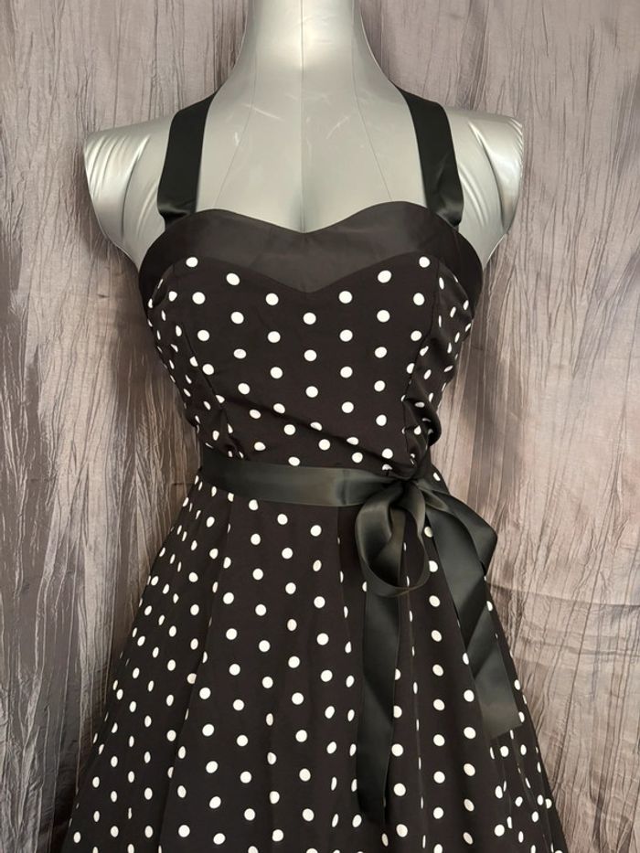 Belle robe pin up noire à pois blanc avec lacets au dos + jupon M/38 - photo numéro 2