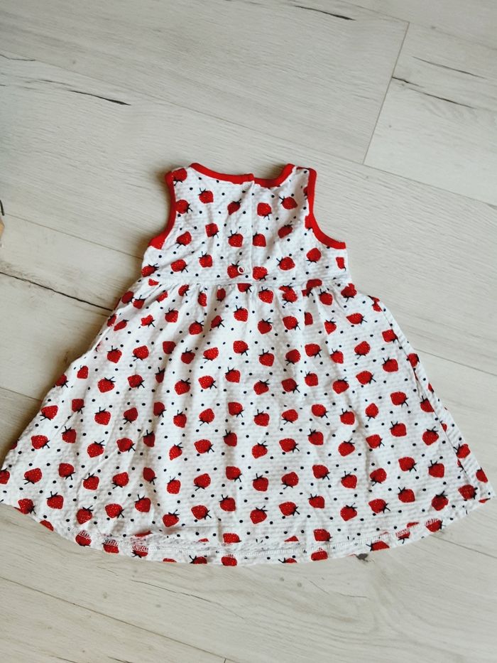 Vêtement bébé fille robe blanche fraises rouges Orchestra 18 mois - photo numéro 3