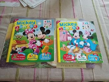 2 revue Mickey junior