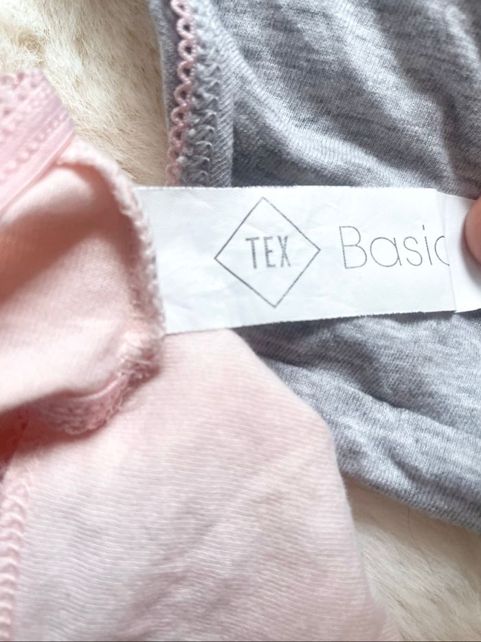 Lot de huit petites culottes 4-5ans - photo numéro 9