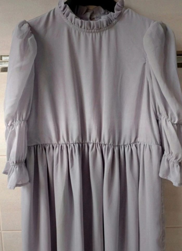 Superbe robe babydoll, couleur lila pastel, t.36