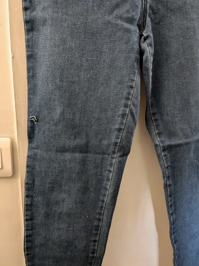 Pantalon Kiabi Eco-conception jeans T42 - photo numéro 4