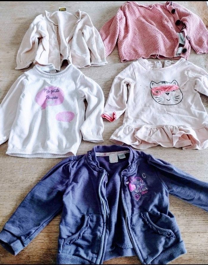 lot de pull taille 9 mois - photo numéro 2
