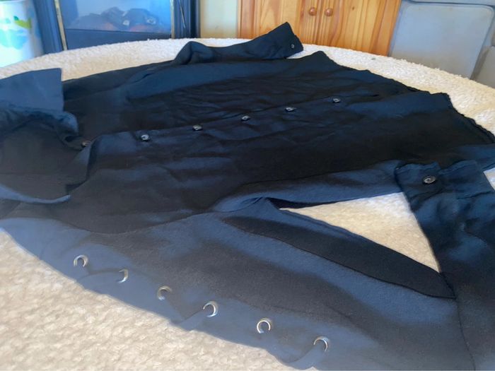 Chemise noire - photo numéro 5