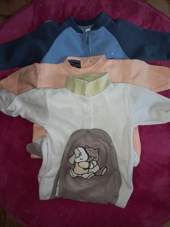 Lot de 3 pyjamas taille 6 mois