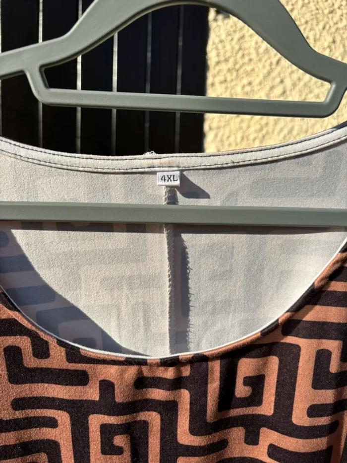 tunique neuve T 4 XL  6eu - photo numéro 3