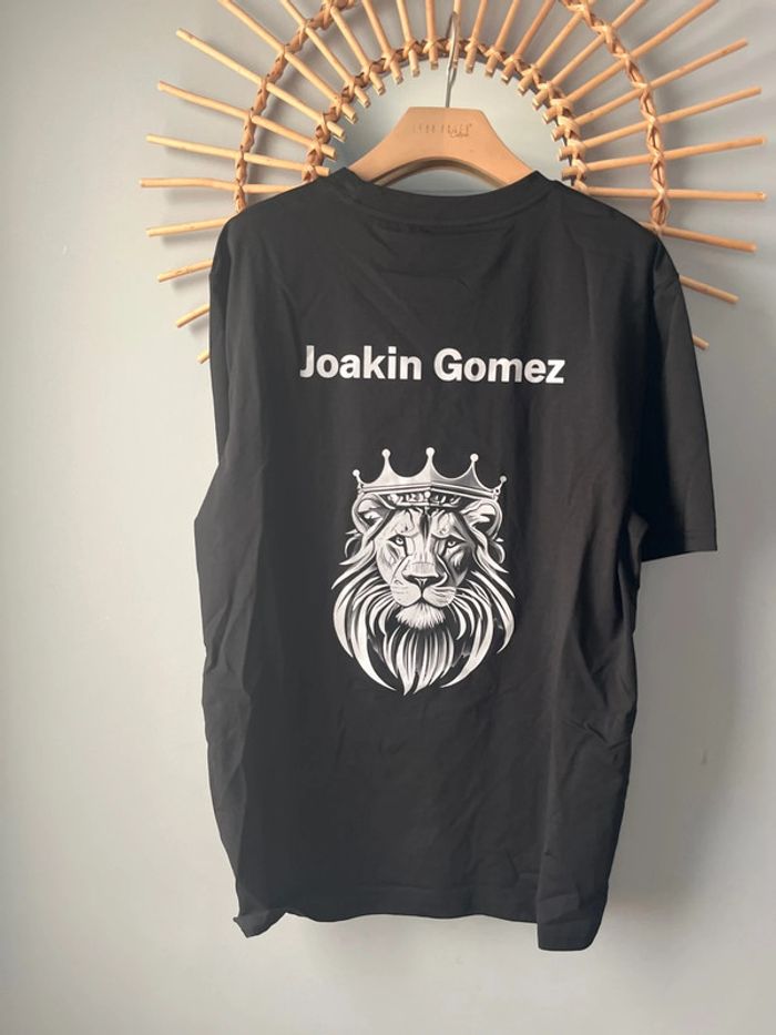 TEE shirt noir taille L Joakin Gomez modèle lion neuf