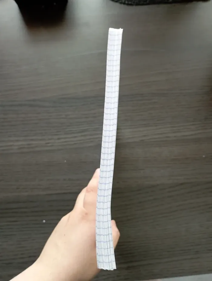 Lot feuilles simples A4 perforées petits carreaux - photo numéro 3