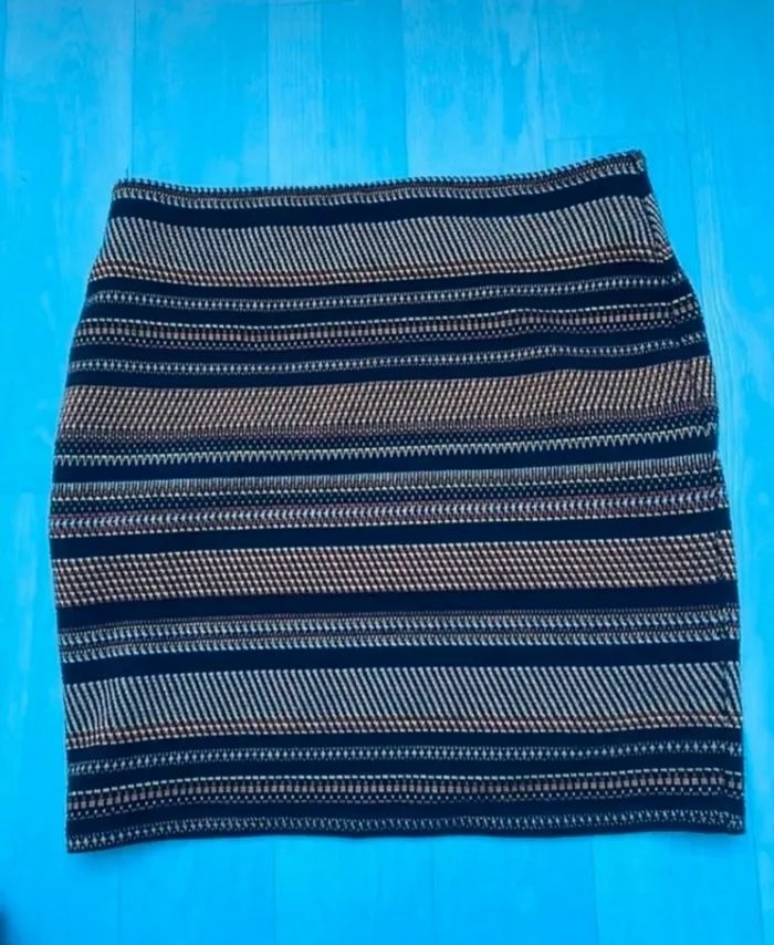 Jupe moulante cache cache - photo numéro 2