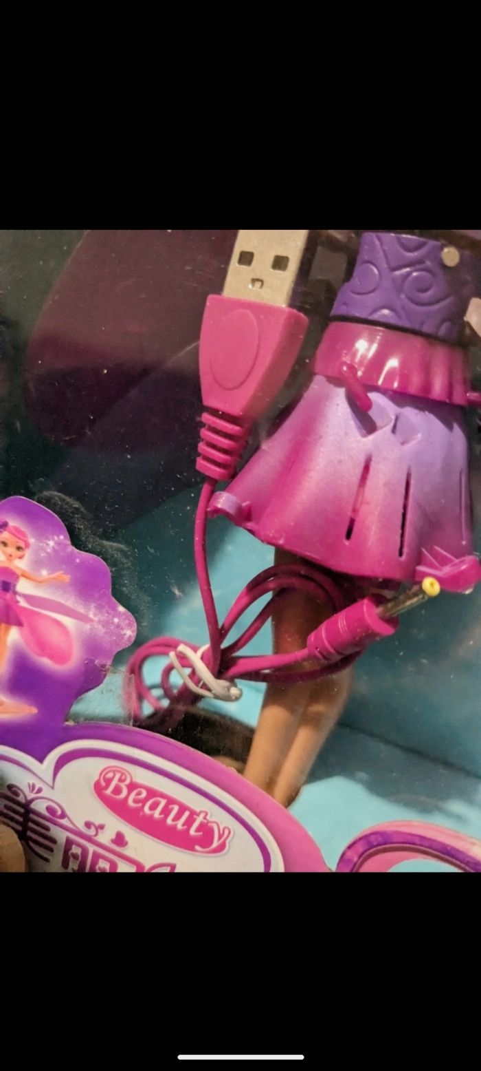 Jolie poupée fée volante  Beauty. - photo numéro 7