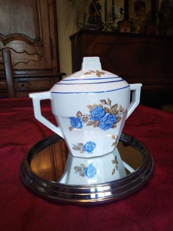 Sucrier en porcelaine