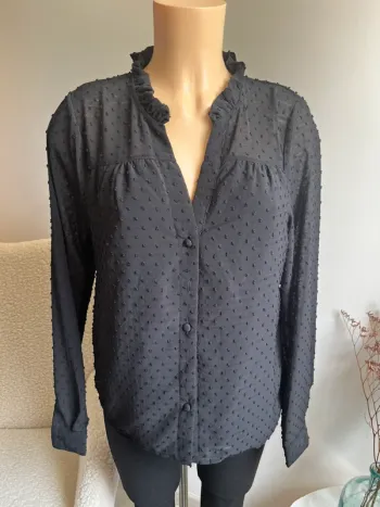 Chemise noire plumetis 🥰