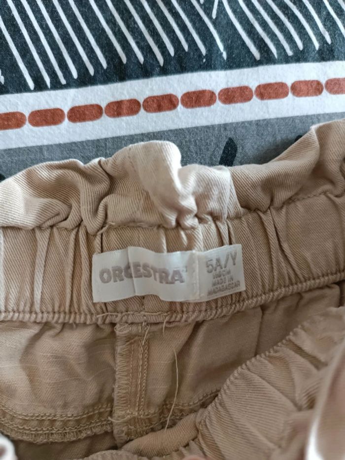 Short beige taille 5 ans - photo numéro 3