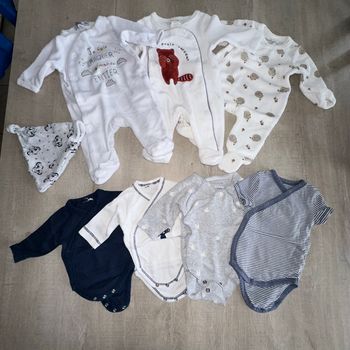 Lot vêtement bébé 0 mois