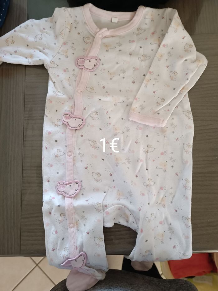 Lot vêtements fille 6 mois - photo numéro 7