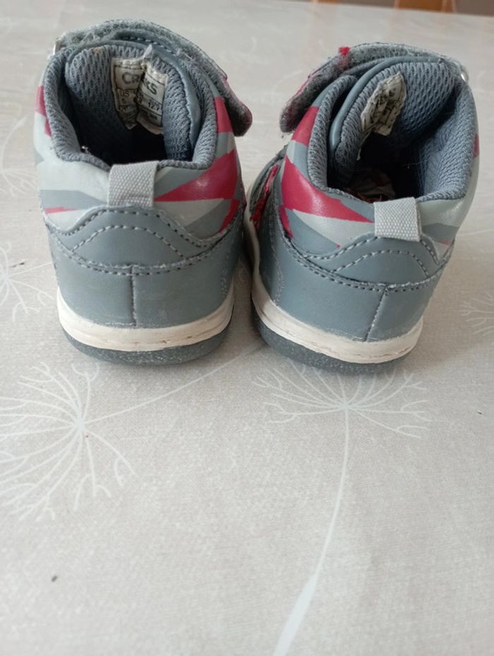 Basket grise montante scratch Creeks taille 19 10€ - photo numéro 3