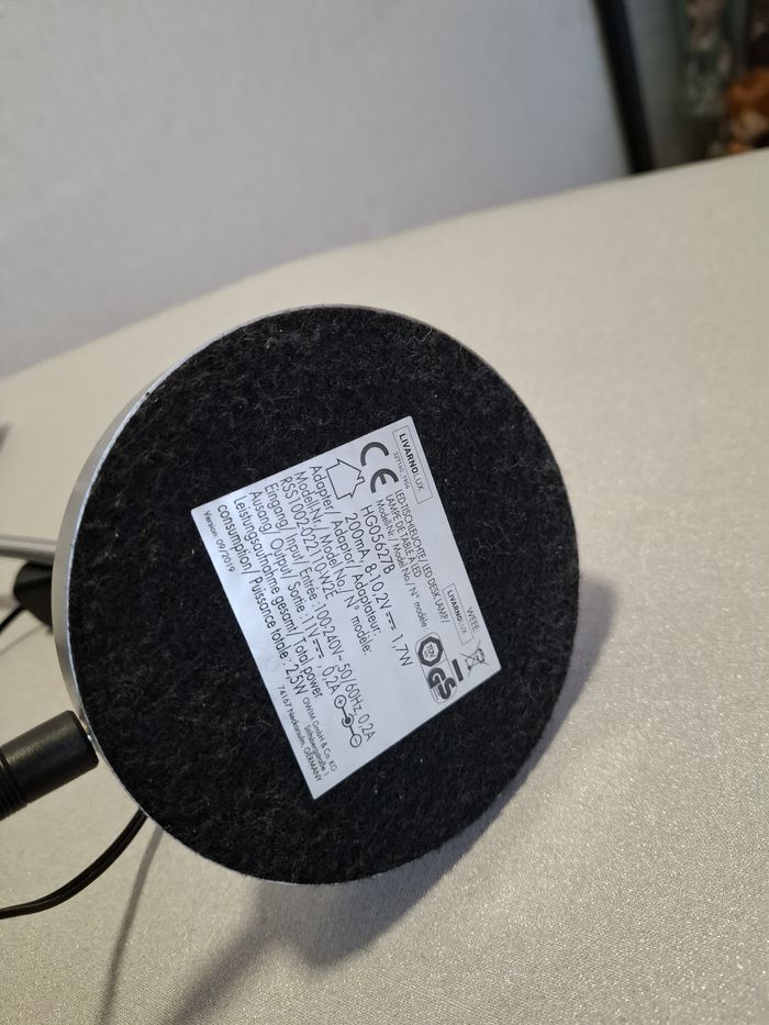 Jolie petite lampe led flexible de bureau/table de chevet Livarno argentée comme neuve - photo numéro 8