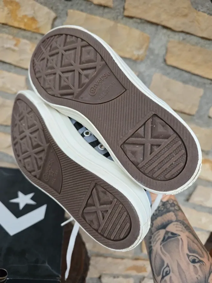 Baskets Converse - photo numéro 4