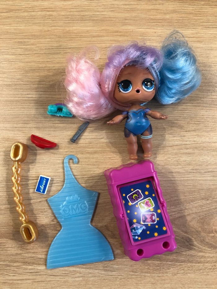 Figurine poupée LOL Surprise OMG jouet et accessoires