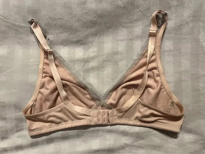 Soutien-gorge beige – 95C (taille petit, correspond à un 90C) - photo numéro 2