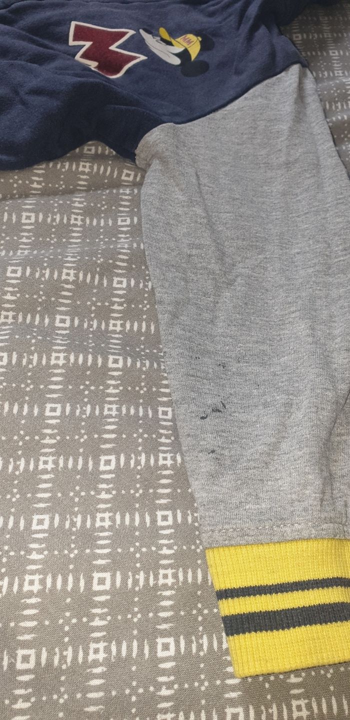 Veste Mickey 3ans - photo numéro 2