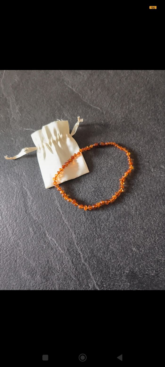Collier d'ambre bébé