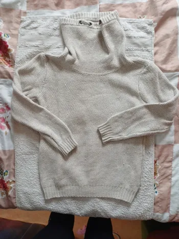 Pull bien chaud avec col qui monte