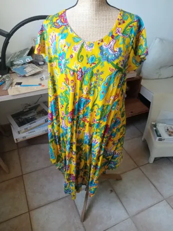 Robe longue fluide et multicolore