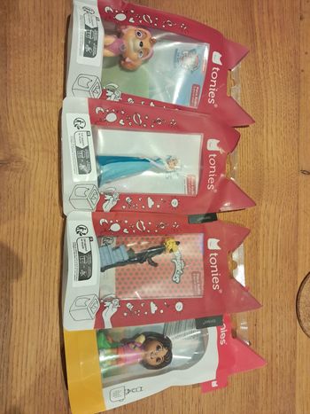 Lot de 4 tonies neuf en français