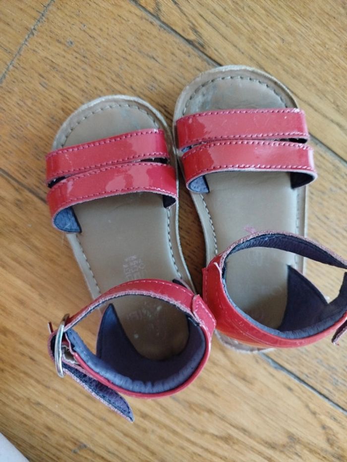 Sandales rouges - photo numéro 6