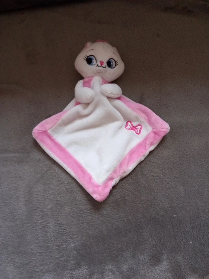 Doudou Chat rose blanc Aristo chat