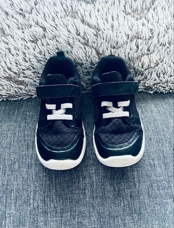 Chaussures noires bébé légères et confortables I LEARN taille 24